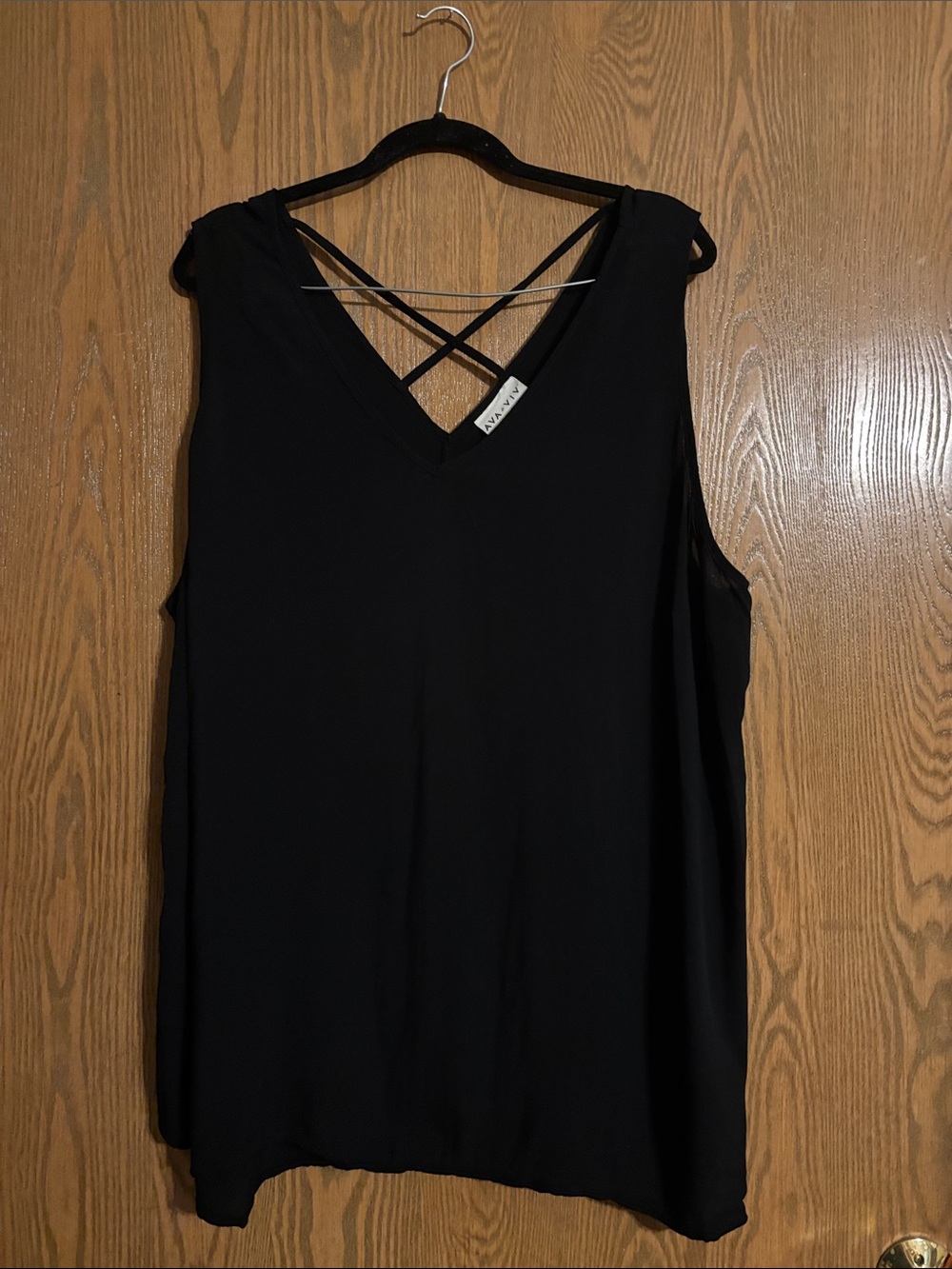 Ava & Viv Black Sleeveless V-Neck Top with Crisscross Back Size 4X